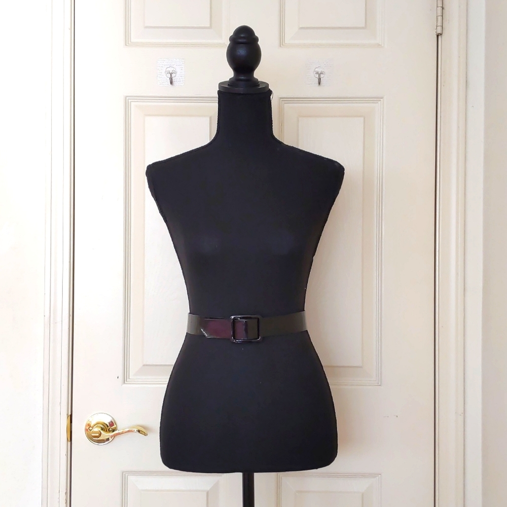 NWOT. Black Patent Leather Belt.